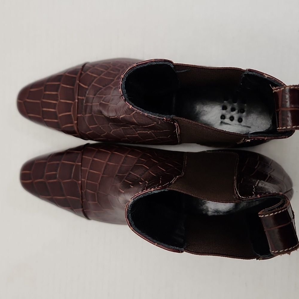 Chic Crocodile-Embossed Ankle Boots in Brown - Picture 8 of 8